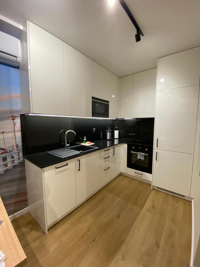 Apartamenty Magia Z Bezplatnym Parkingiem I Klimatyzacja رشيشوف المظهر الخارجي الصورة